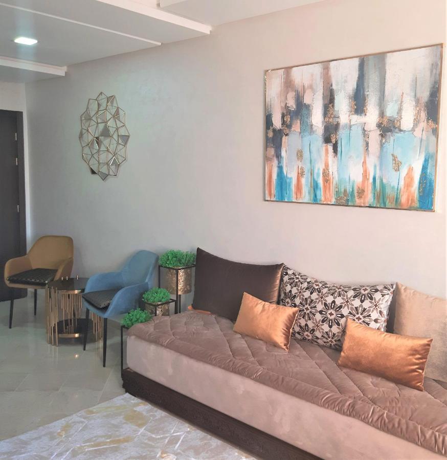Appartement Pour Familles En Residence Avec Piscine Et Wifi Marrakesh Esterno foto