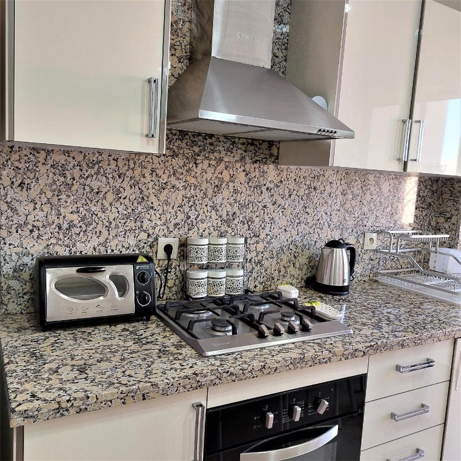 Appartement Pour Familles En Residence Avec Piscine Et Wifi Marrakesh Esterno foto
