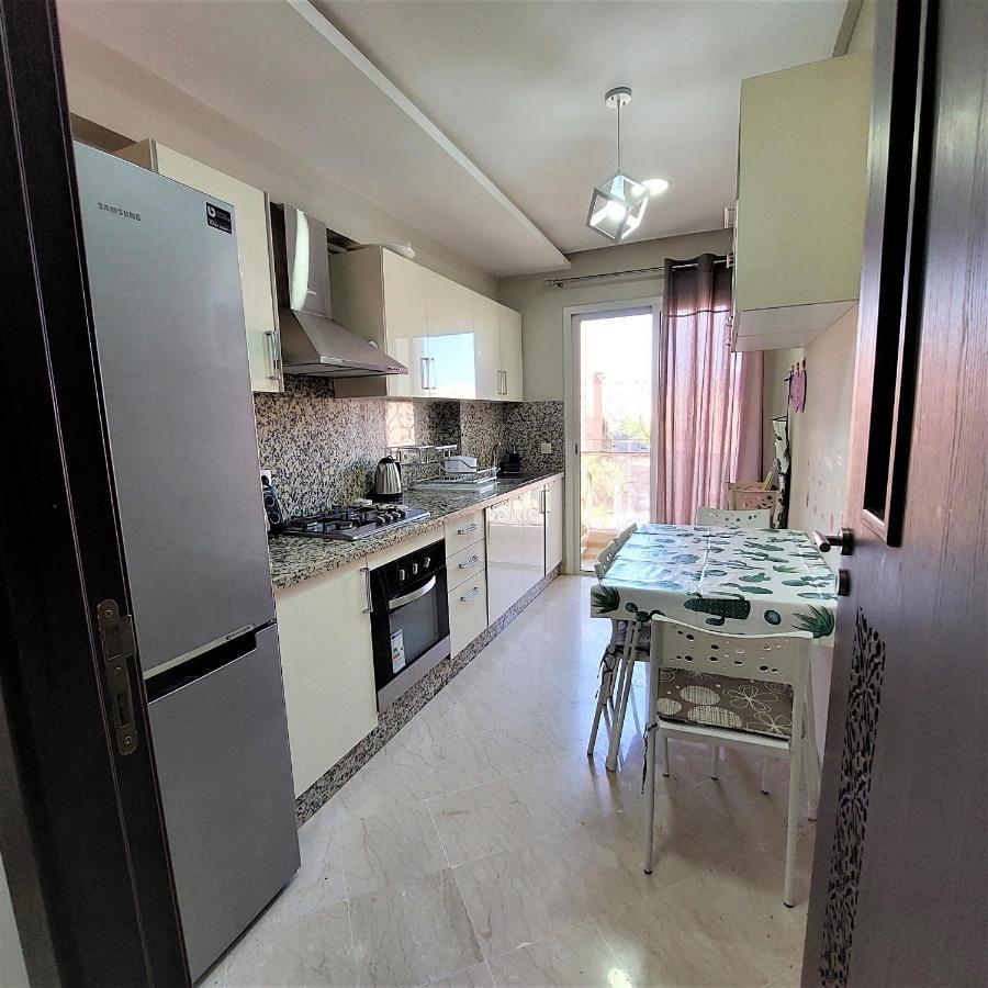Appartement Pour Familles En Residence Avec Piscine Et Wifi Marrakesh Esterno foto