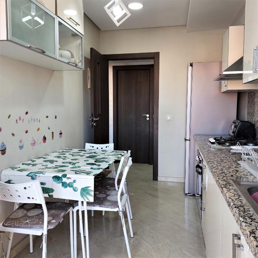 Appartement Pour Familles En Residence Avec Piscine Et Wifi Marrakesh Esterno foto